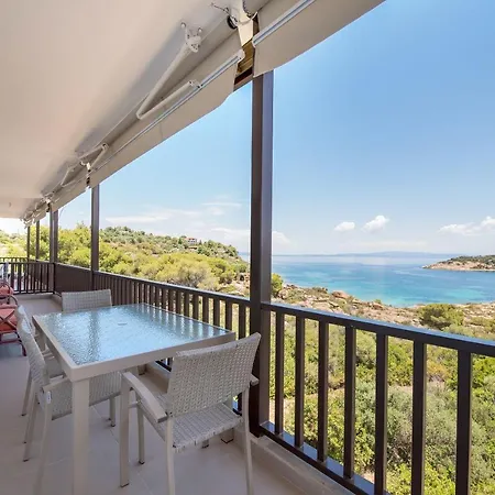 #nereus Seafront Apts By Halu! Villas