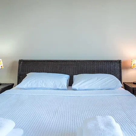 #nereus Seafront Apts By Halu! Villas