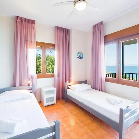 #nereus Seafront Apts By Halu! Villas
